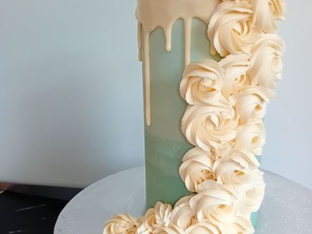 celebration-cakes-10-kireth-ai