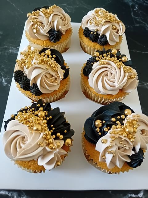cupcakes-cakesickles-11-kireth-ai
