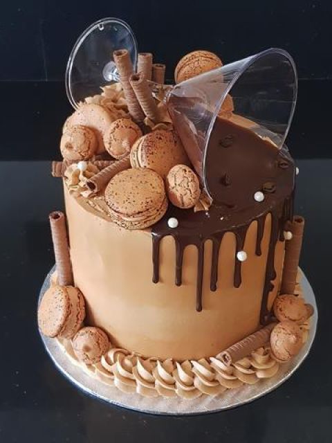 celeabration-cakes-3